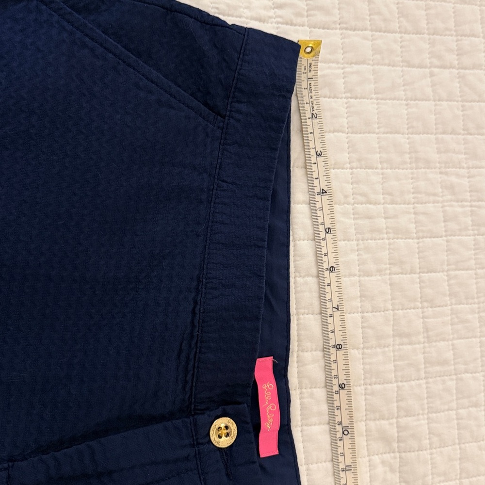 Lilly Pulitzer Navy Women's Shorts with Scalloped Hem. - Picture 6 of 8